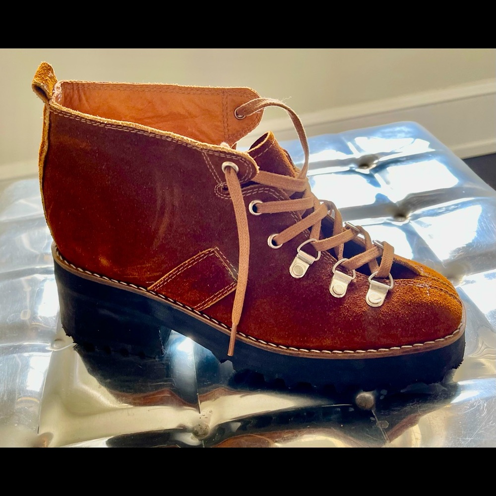 Brand new -  Sabrina Tach - Suede hiking boots